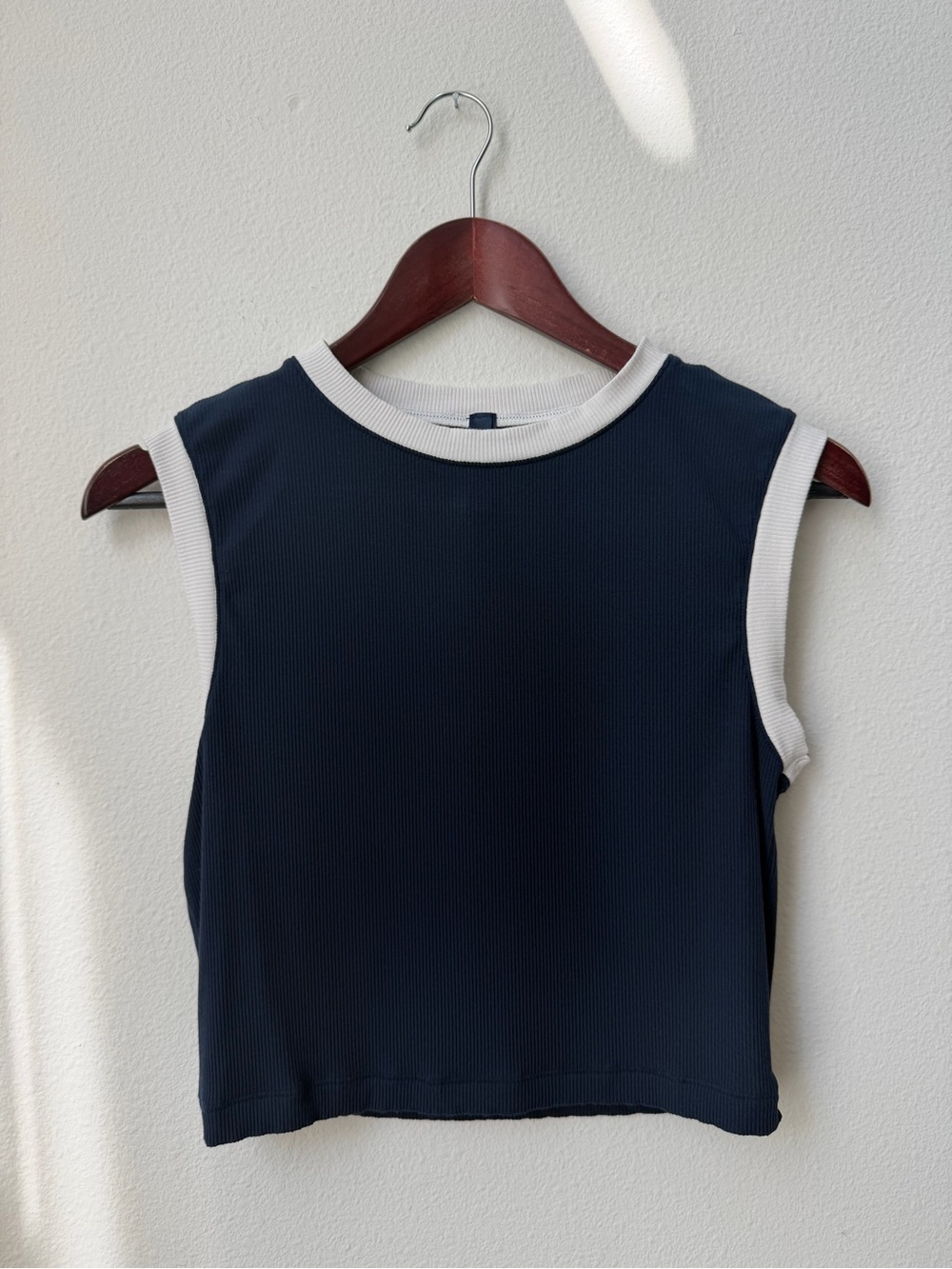 SKIMS Soft Lounge Ringer Ribbed Cropped Tank Navy White Trim Size M